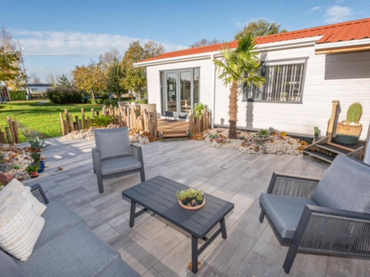 Beautiful Chalet in Goedereede with views&garden Buitenkant foto