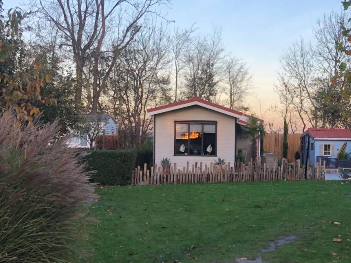 Beautiful Chalet in Goedereede with views&garden Buitenkant foto